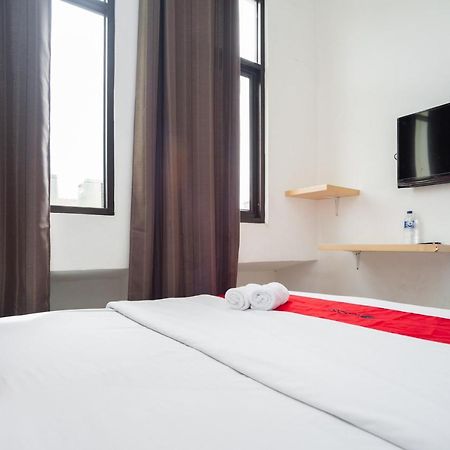 מלון Reddoorz At Jalan Bangau פאלמבאנג מראה חיצוני תמונה