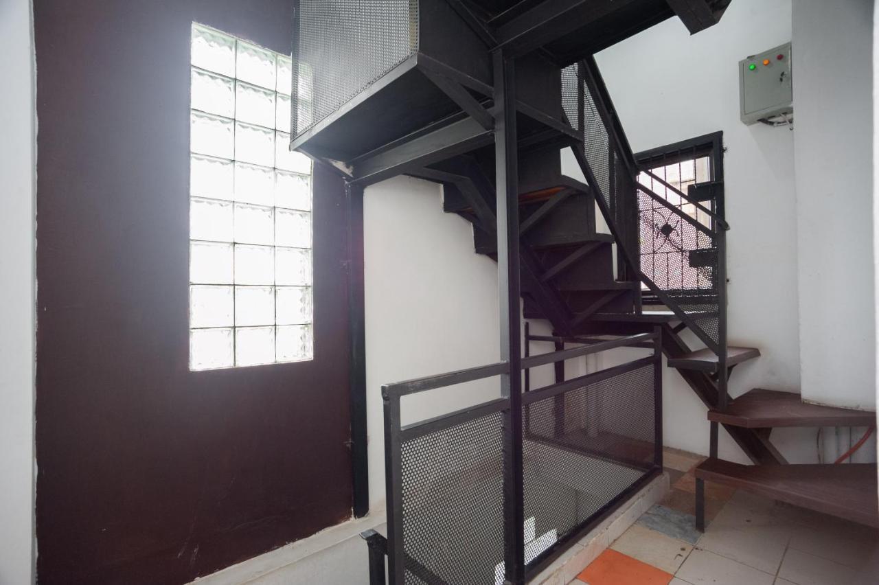 מלון Reddoorz At Jalan Bangau פאלמבאנג מראה חיצוני תמונה